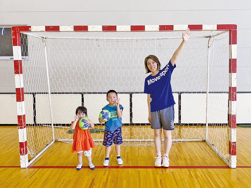 休日は母校でハンドボール